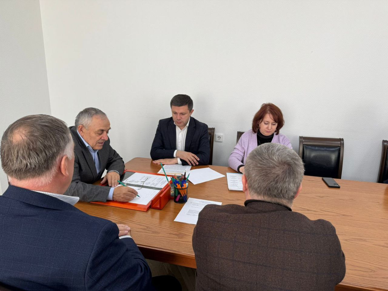 Рабочее совещание по вопросам привлечения граждан к контрактной службе в Рутульском районе