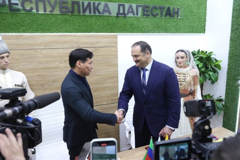 Подписание Соглашения о межрегиональном сотрудничестве между Республикой Дагестан и Республикой Калмыкия