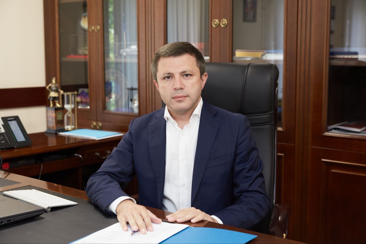 Поздравление Министра промышленности и торговли Республики Дагестан Н.Р. Халилова с Днем единства народов Дагестана