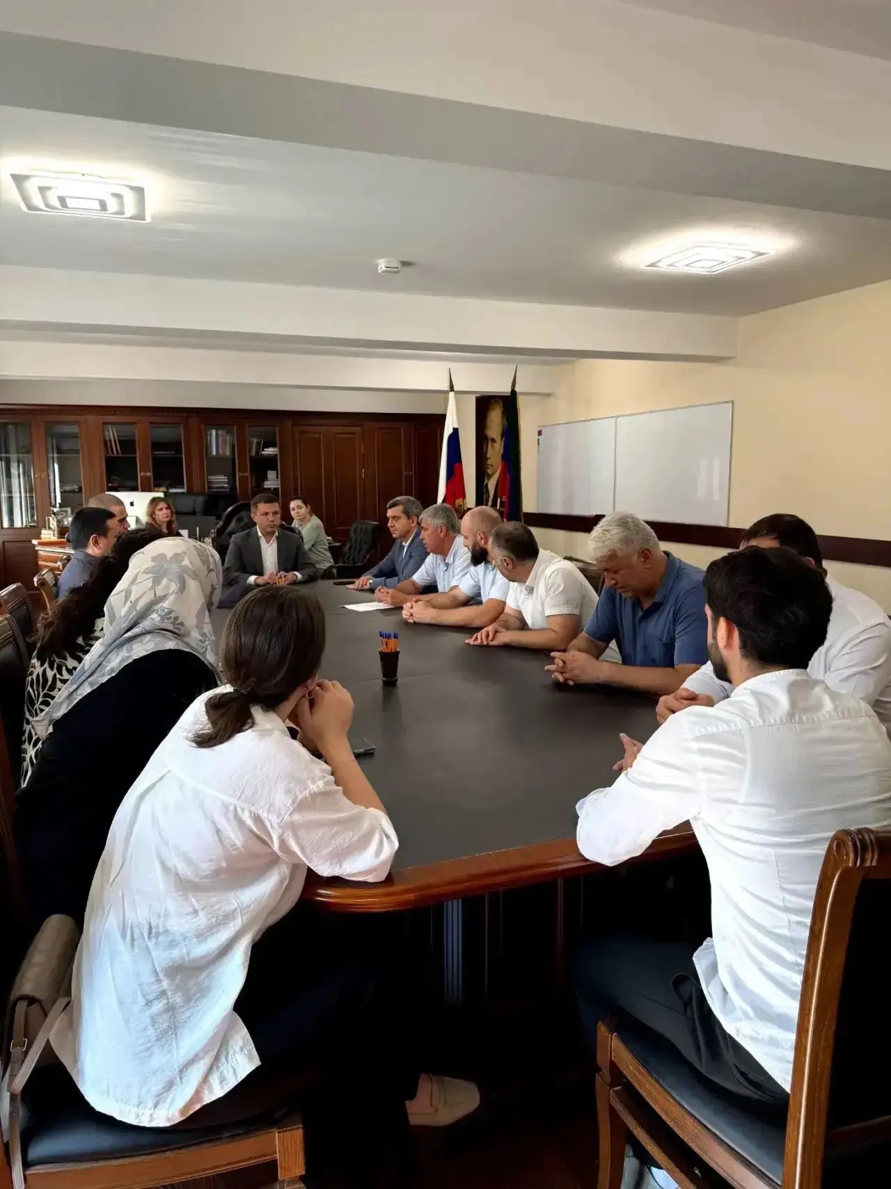 В Министерстве промышленности и торговли Республики Дагестан состоялась торжественная церемония награждения, приуроченная ко Дню работника торговли.